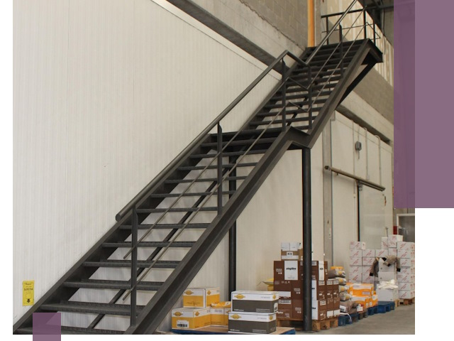 Лестницы для производства в Раменском — изготовление и монтаж